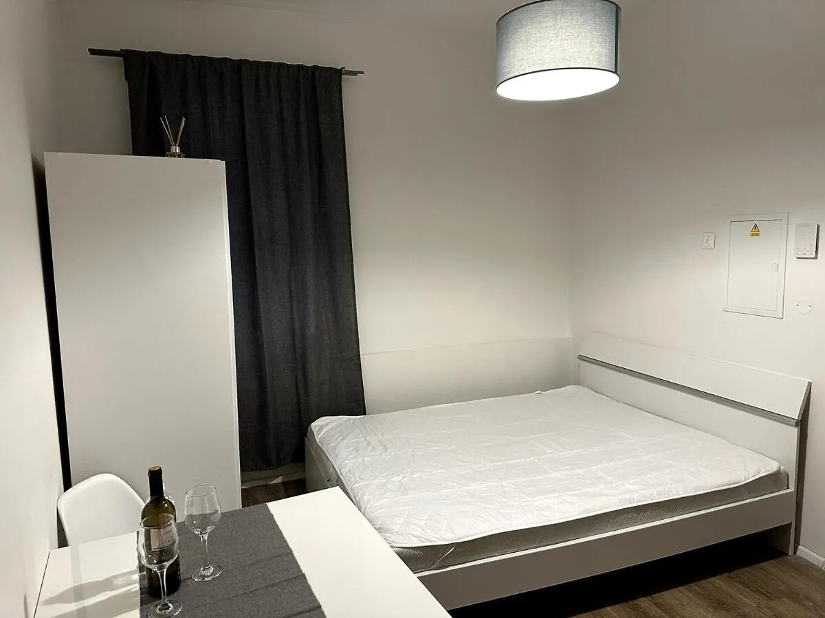 Florenc Apartment プラハ